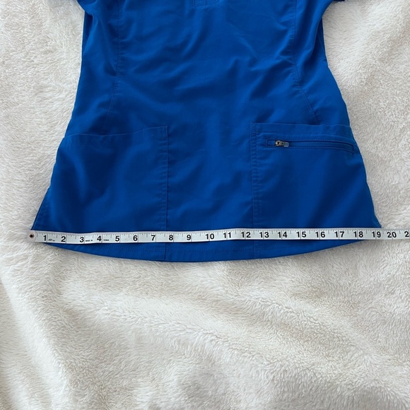 EUC Purple Label Yoga by Healing Hands Scrub Top - Picture 5 of 7